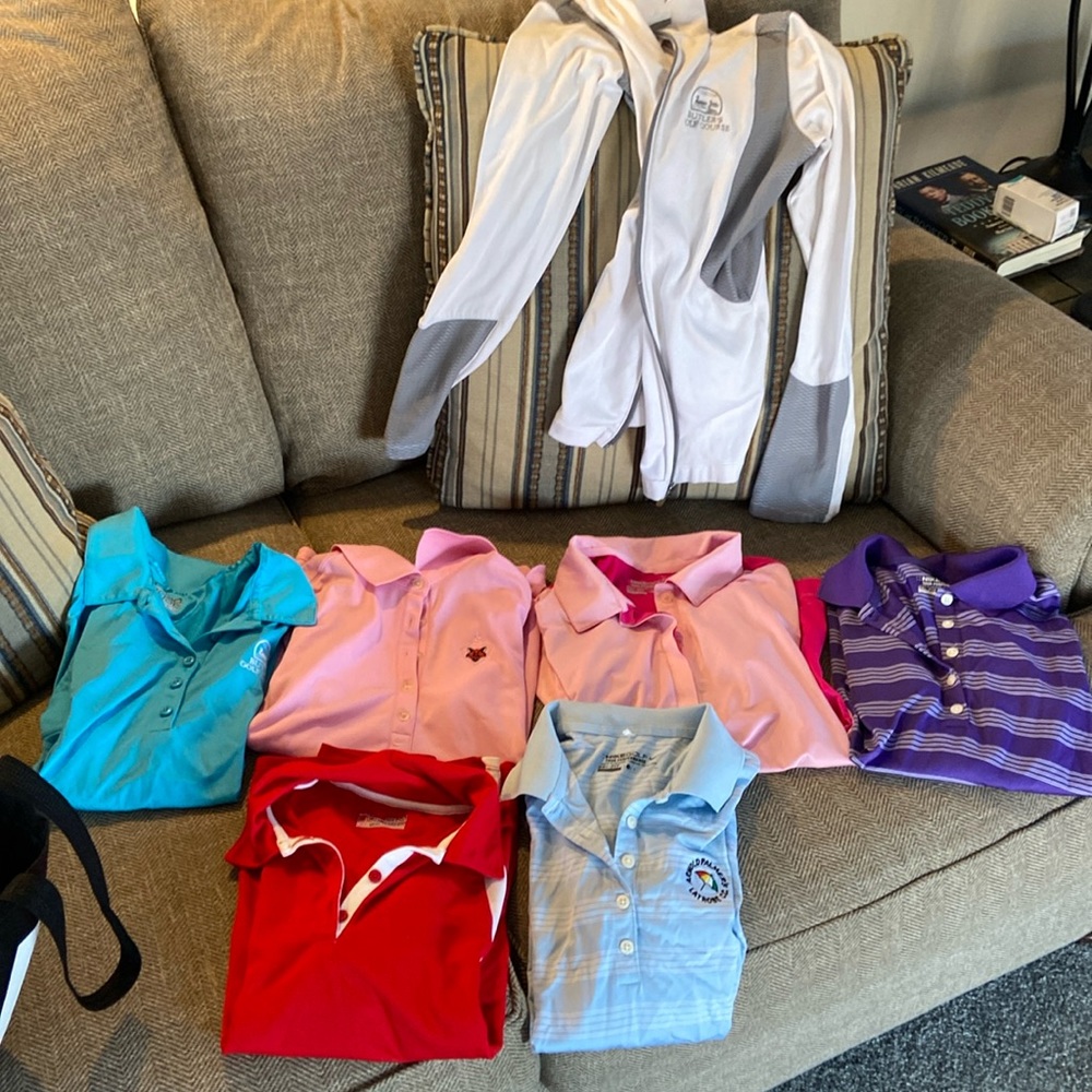 Six women’s golf shirts all 6 for 20 dollars 5 small 1 medium